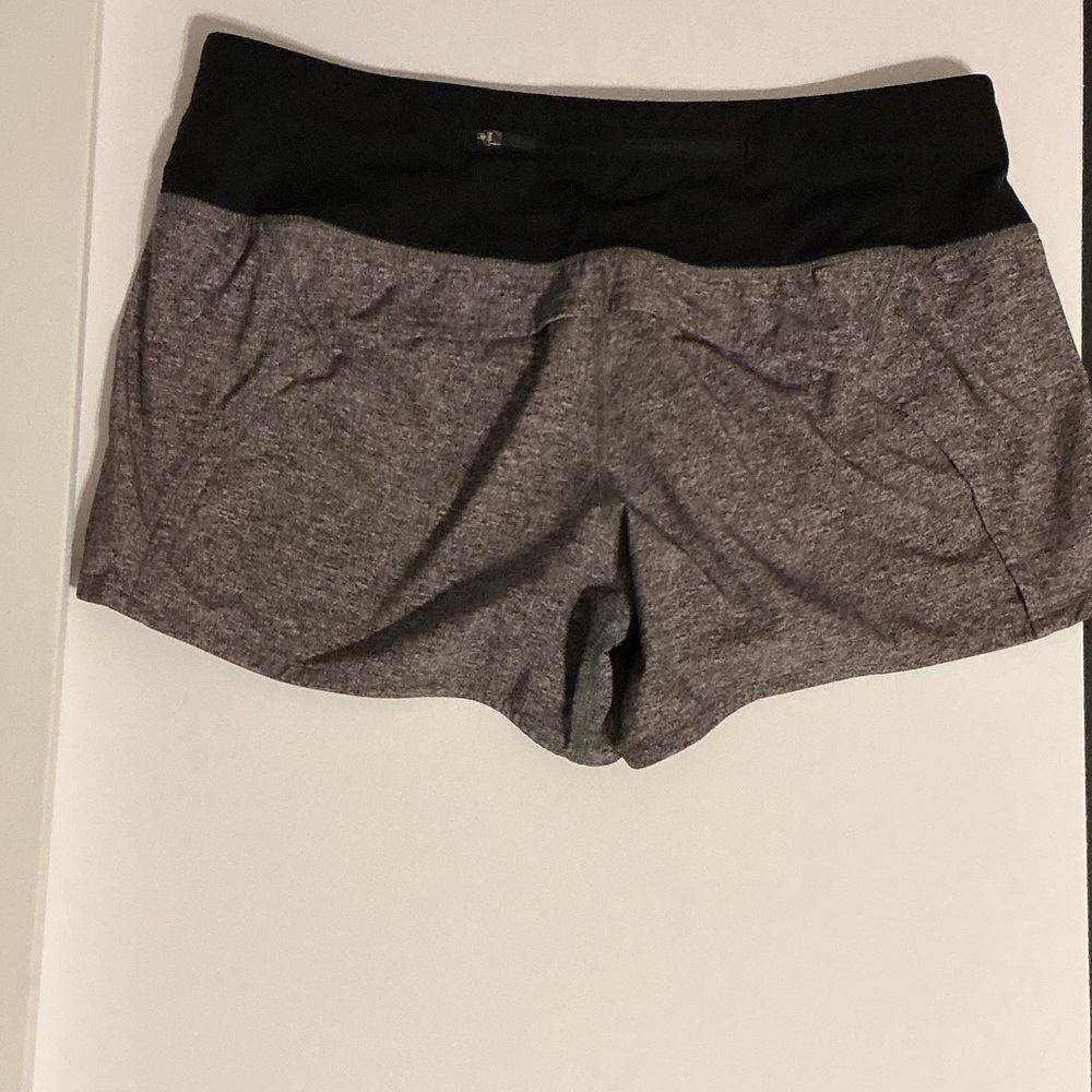 Lululemon Women's Speed Up Gray and Black Shorts 3” inseam